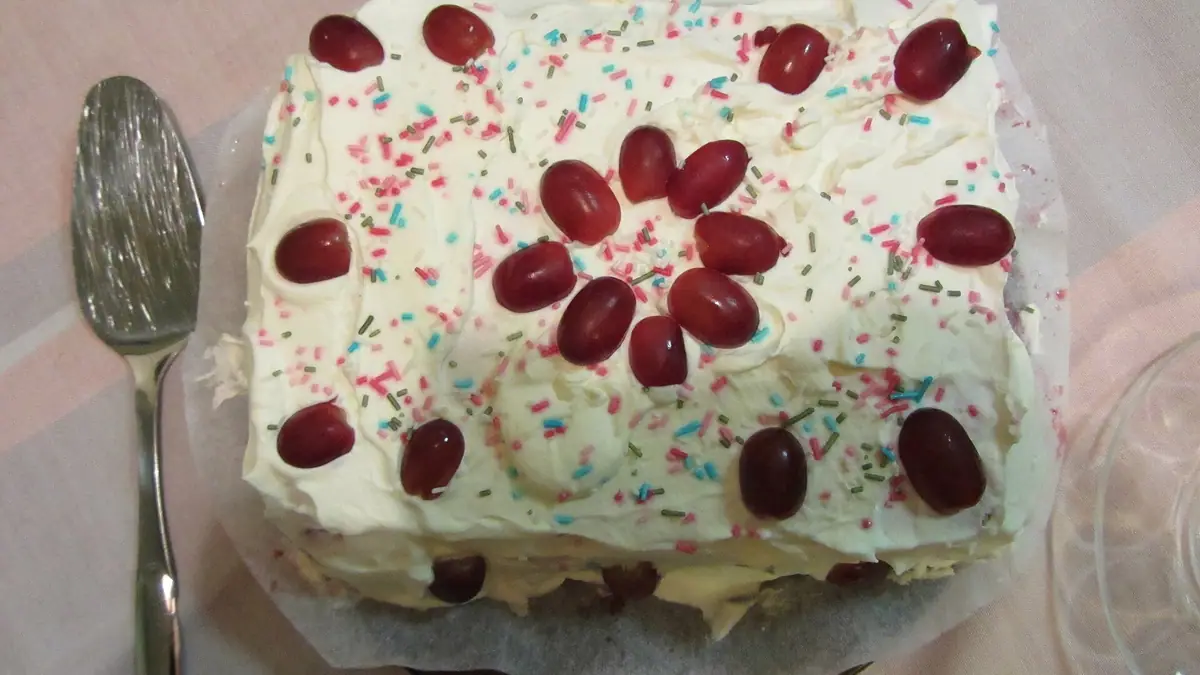 Attendant – cake shop in Hatton Garden, London